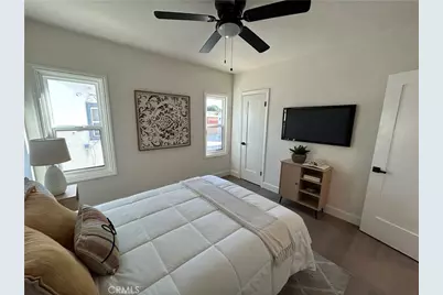 1636 W 70th, Los Angeles, CA 90047 - Photo 29