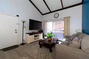 18756 Mandan, Canyon Country, CA 91351 - Photo 3