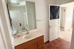 718 E Walnut, Burbank, CA 91501 - Photo 21