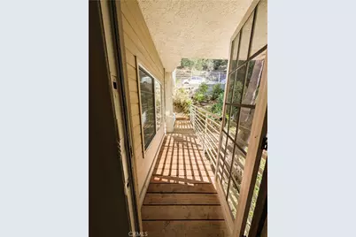2076 Hanscom Drive, South Pasadena, CA 91030 - Photo 23