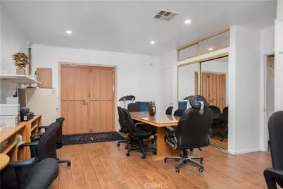 8461 San Pedro Street, Los Angeles, CA 90003 - Photo 15