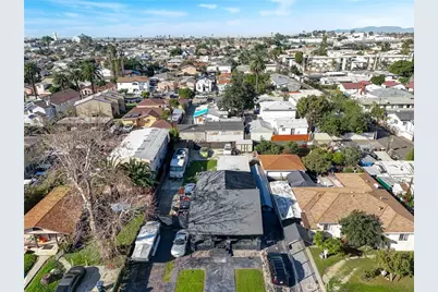 11113 Berendo Avenue, Los Angeles, CA 90044 - Photo 19