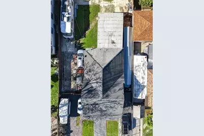 11113 Berendo Avenue, Los Angeles, CA 90044 - Photo 23