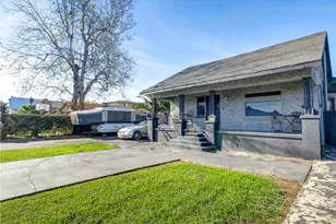 11113 Berendo Ave, Los Angeles, CA 90044 - Photo 9