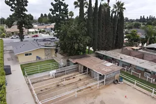 7015 N Atlantic Pl, Long Beach, CA 90805 - Photo 5