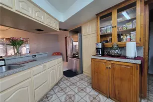 7015 N Atlantic Pl, Long Beach, CA 90805 - Photo 19