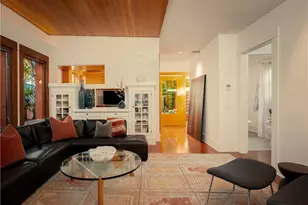 542 Altair Pl, Venice, CA 90291 - Photo 13