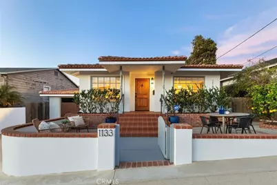 1133 8th Street, Hermosa Beach, CA 90254 - Photo 1