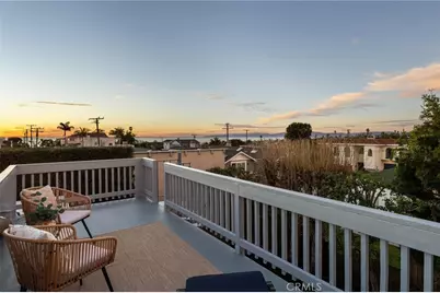 1133 8th Street, Hermosa Beach, CA 90254 - Photo 3