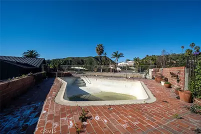 800 El Oro, Pacific Palisades, CA 90272 - Photo 13