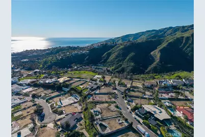 800 El Oro, Pacific Palisades, CA 90272 - Photo 9