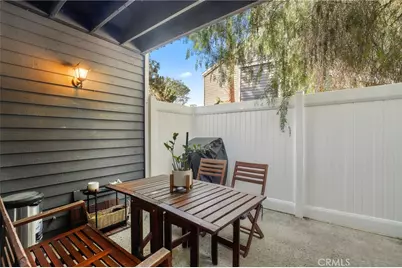 25671 Pine Creek Lane, Wilmington, CA 90744 - Photo 19