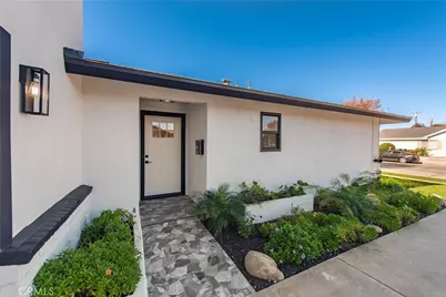 8688 Denver Street, Ventura, CA 93004 - Photo 3