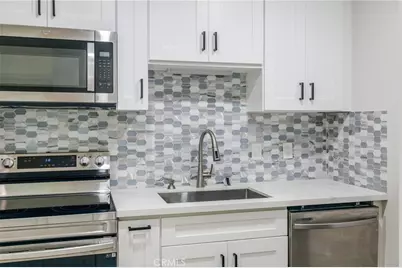 802 Camino Real #206, Redondo Beach, CA 90277 - Photo 5