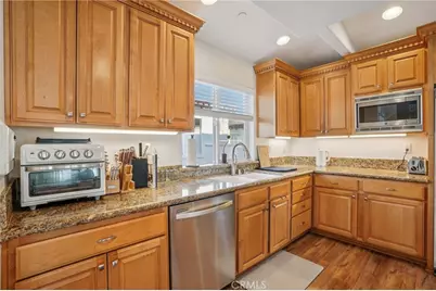168 Ardmore Avenue, Hermosa Beach, CA 90254 - Photo 17