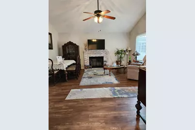 6300 Ringwood Street, Bakersfield, CA 93313 - Photo 9