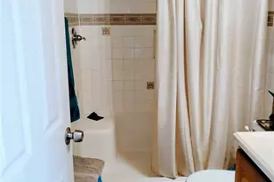 6300 Ringwood St, Bakersfield, CA 93313 - Photo 15