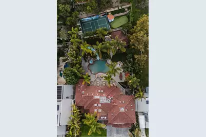 1807 Valley Park Avenue, Hermosa Beach, CA 90254 - Photo 3