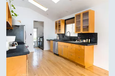 6039 W 76th Street, Los Angeles, CA 90045 - Photo 9