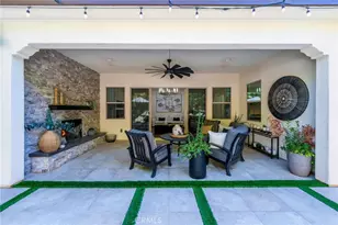 27649 Skylark, Saugus, CA 91350 - Photo 17