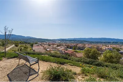 27649 Skylark, Saugus, CA 91350 - Photo 39