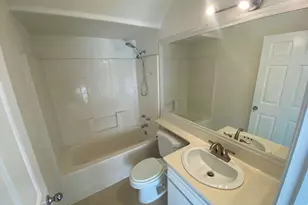 1129 W Capitol Dr, San Pedro, CA 90732 - Photo 15