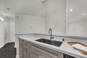 610 The Village, Redondo Beach, CA 90277 - Photo 15