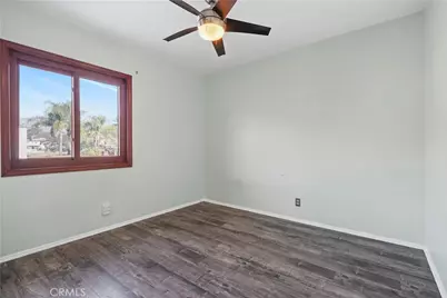 8545 Tujunga Valley, Sunland, CA 91040 - Photo 17
