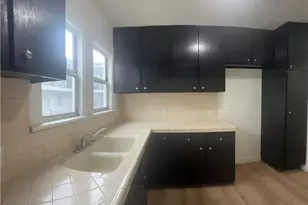 1307 W Martin Luther King Jr Blvd, Los Angeles, CA 90037 - Photo 3