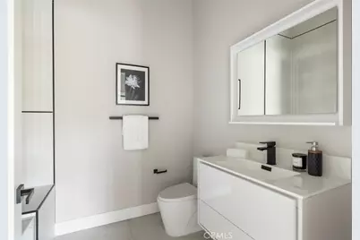 22020 Alizondo, Woodland Hills, CA 91364 - Photo 35