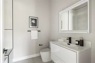 22020 Alizondo, Woodland Hills, CA 91364 - Photo 35