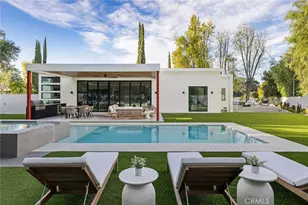 22020 Alizondo, Woodland Hills, CA 91364 - Photo 47