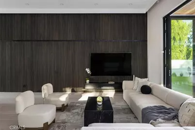 22020 Alizondo, Woodland Hills, CA 91364 - Photo 13