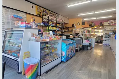 2171 Santa Fe Ave, Long Beach, CA 90810 - Photo 9