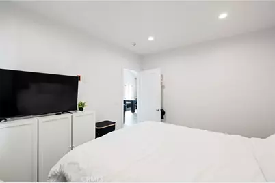 1720 Manhattan, Hermosa Beach, CA 90254 - Photo 29