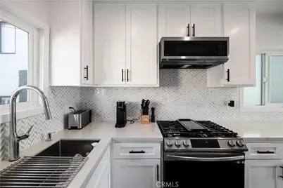 1720 Manhattan, Hermosa Beach, CA 90254 - Photo 31