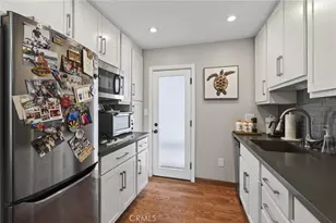 28 10th Ct (9th St Walkstreet), Hermosa Beach, CA 90254 - Photo 63