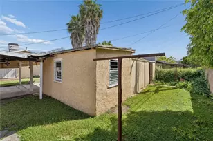 1922 W 84th St, Los Angeles, CA 90047 - Photo 23