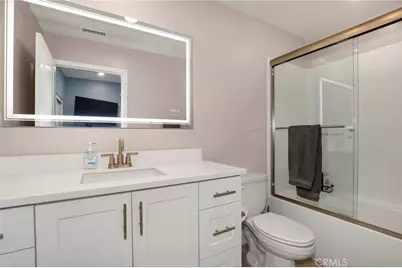 1642 W Saratoga Lane, San Pedro, CA 90732 - Photo 33