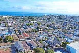 1054 W 23rd St, San Pedro, CA 90731 - Photo 5