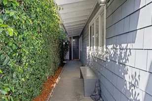 2317 Elm Ave, Manhattan Beach, CA 90266 - Photo 27
