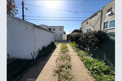 1422 E Sandison, Wilmington, CA 90744 - Photo 3