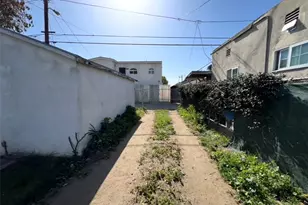 1422 E Sandison, Wilmington, CA 90744 - Photo 3