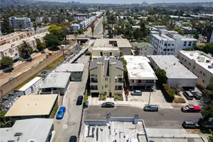 11722 Avon, Los Angeles, CA 90066 - Photo 27