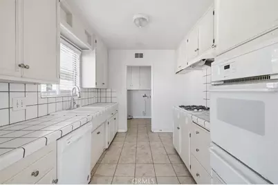 20706 Mansel Avenue, Torrance, CA 90503 - Photo 5