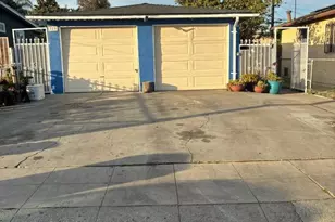 319 E 98th St, Inglewood, CA 90301 - Photo 5