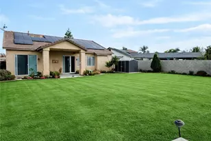 207 Riesling Vines St, Bakersfield, CA 93314 - Photo 5