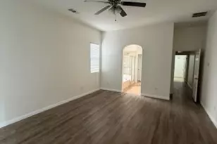 207 Riesling Vines St, Bakersfield, CA 93314 - Photo 17