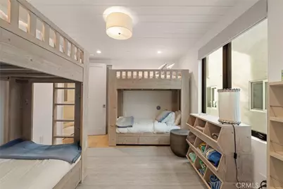 2200 The Strand #B, Manhattan Beach, CA 90266 - Photo 15