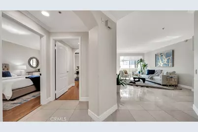 7218 Hillside Avenue #202, Los Angeles, CA 90046 - Photo 9